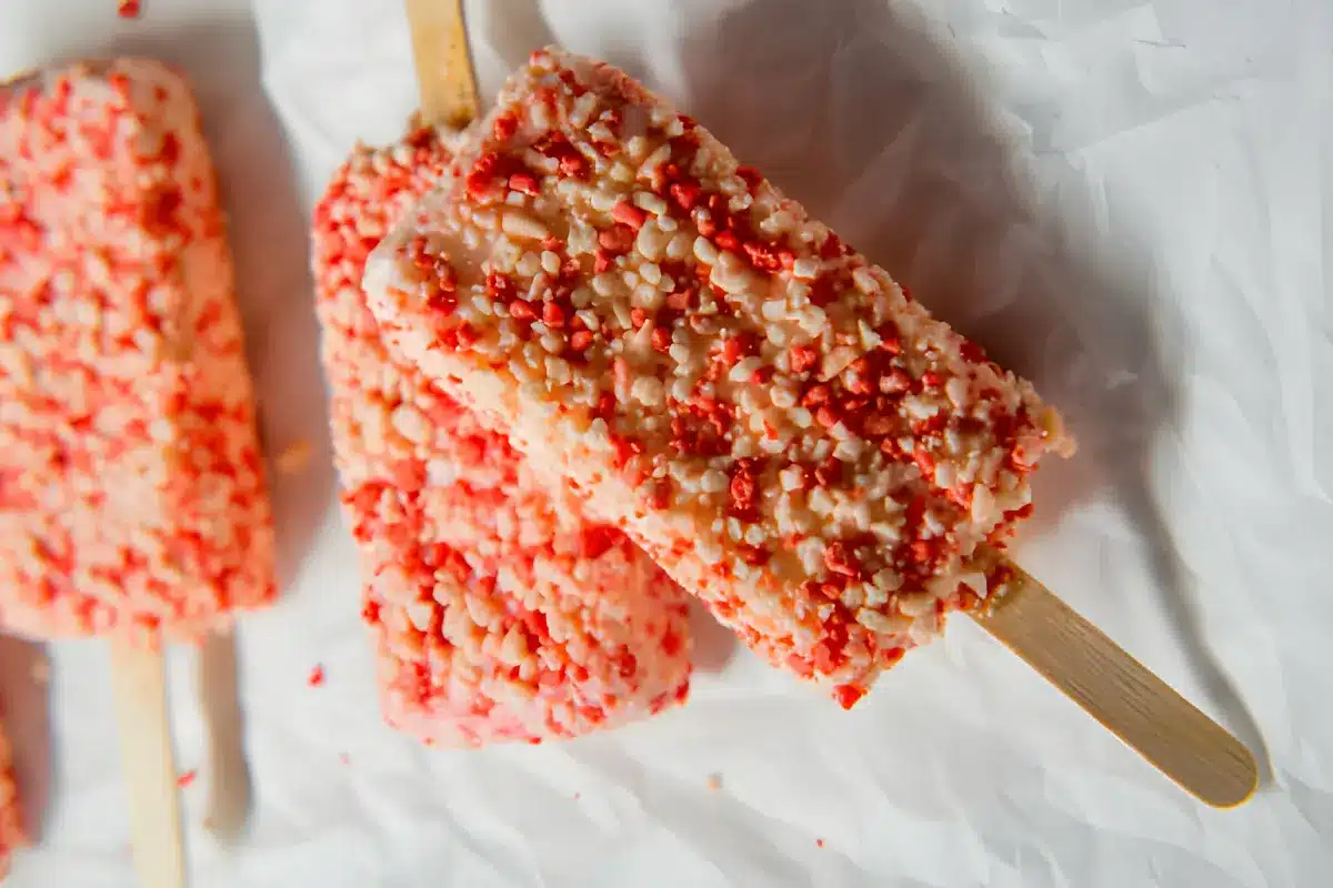 Homemade Strawberry Shortcake Ice Cream Recipe 2 strawberry ice cream1