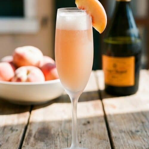 Bellini cocktail